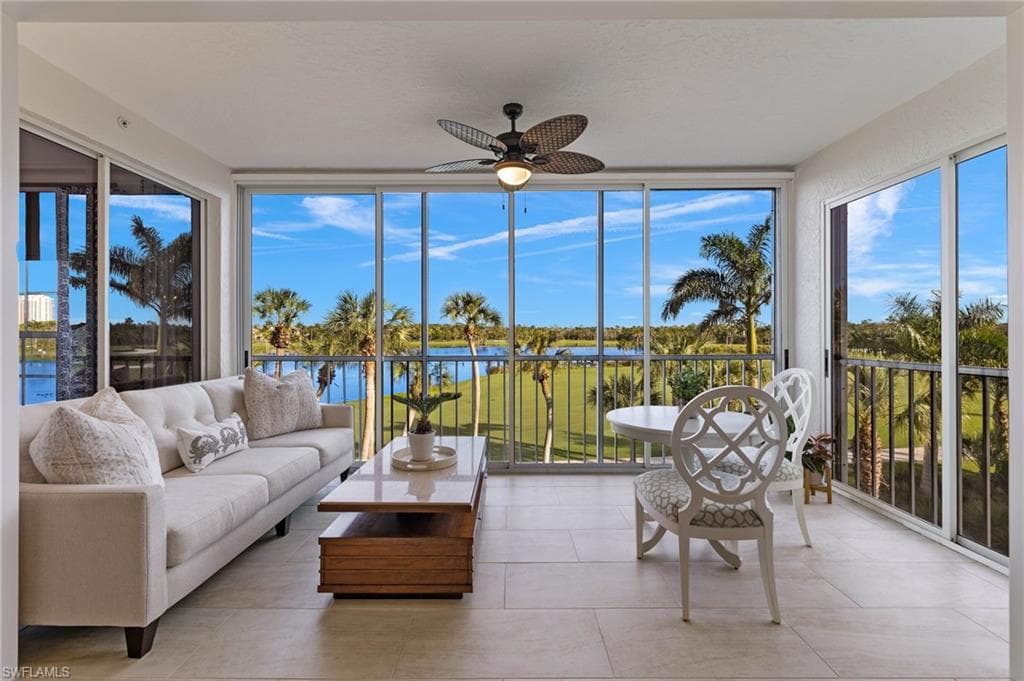 4130 Bayhead DR 204 BONITA SPRINGS, FL 34134