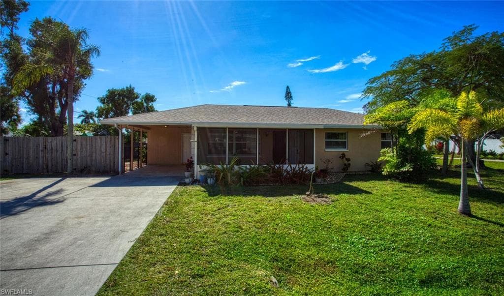 1320 Macombo RD FORT MYERS, FL 33919