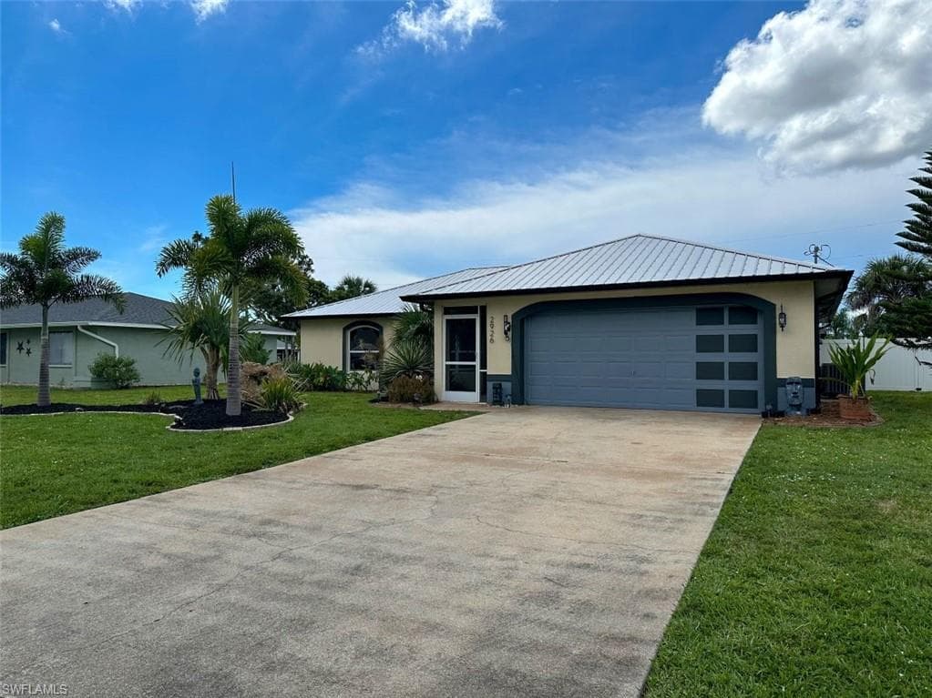 2926 Country Club BLVD CAPE CORAL, FL 33904