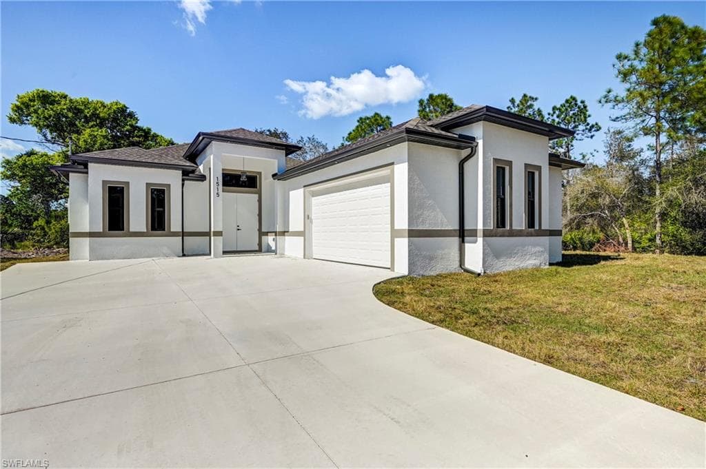 1515 Edison AVE LEHIGH ACRES, FL 33972