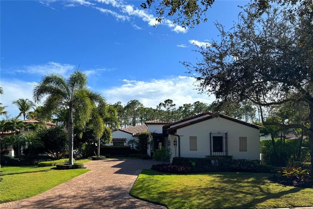 10826 Est Cortile CT NAPLES, FL 34110