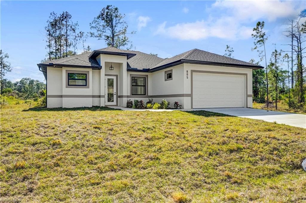 805 11th ST LEHIGH ACRES, FL 33972