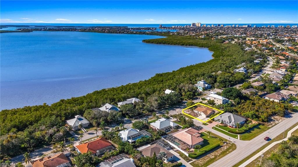 1996 Sheffield AVE MARCO ISLAND, FL 34145