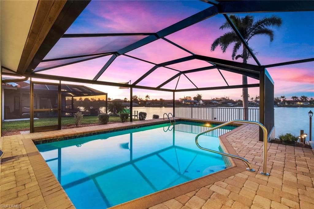 307 SE 33rd TER CAPE CORAL, FL 33904