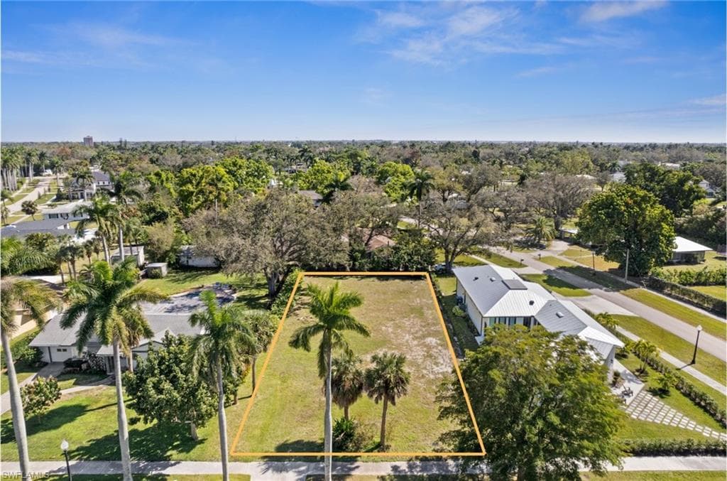 3427 Avocado DR FORT MYERS, FL 33901