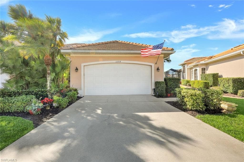 12714 Fox Ridge DR BONITA SPRINGS, FL 34135