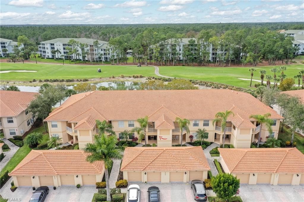 3992 Bishopwood CT E 7-203 NAPLES, FL 34114