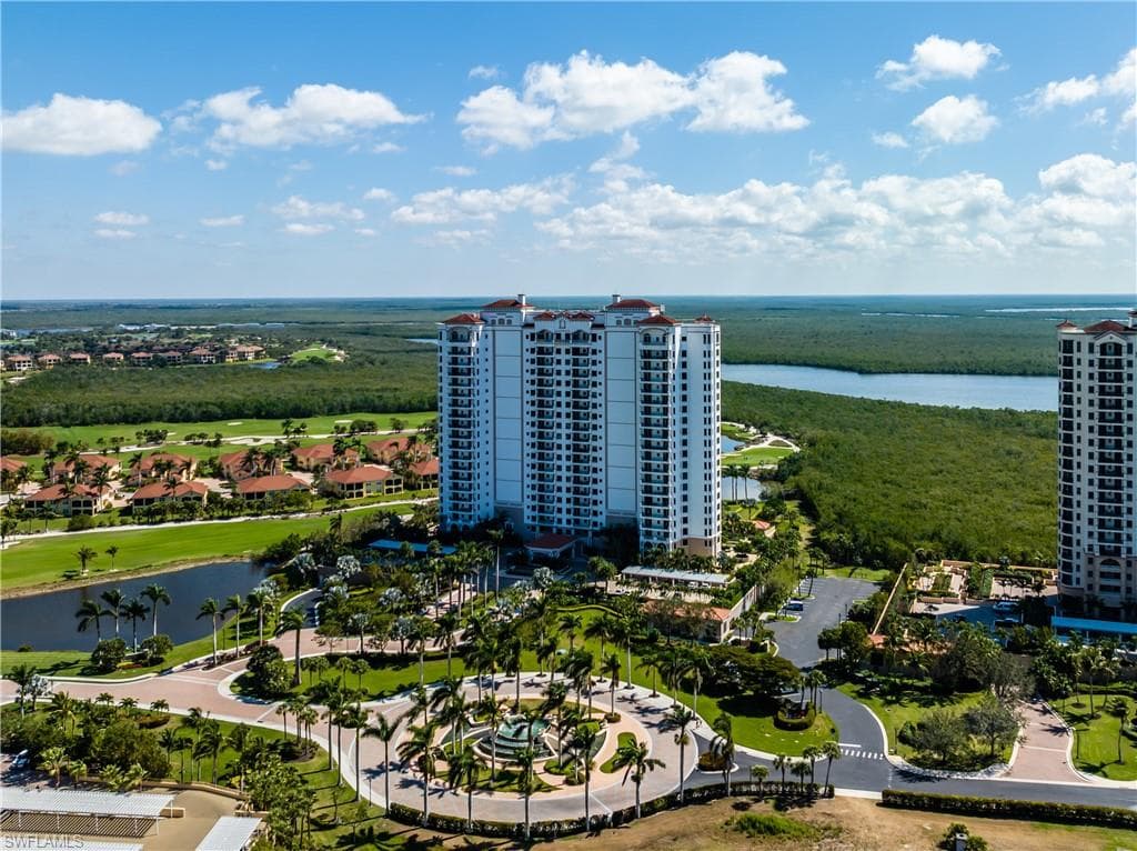 1060 Borghese LN 1706 NAPLES, FL 34114