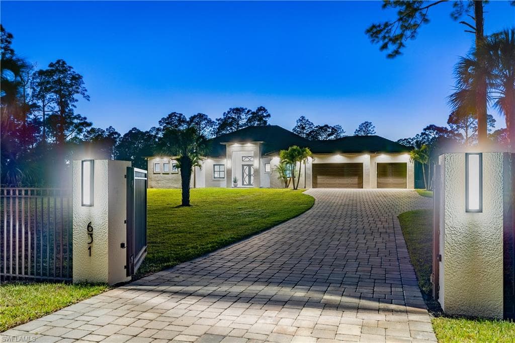 631 25th ST SW NAPLES, FL 34117