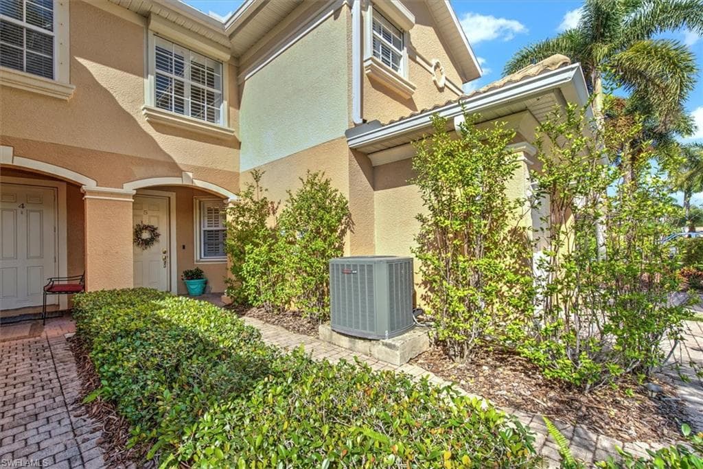 20024 Heatherstone WAY 5 ESTERO, FL 33928