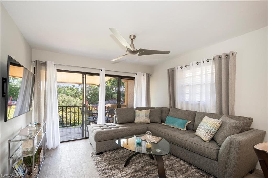 600 Neapolitan WAY 208 NAPLES, FL 34103