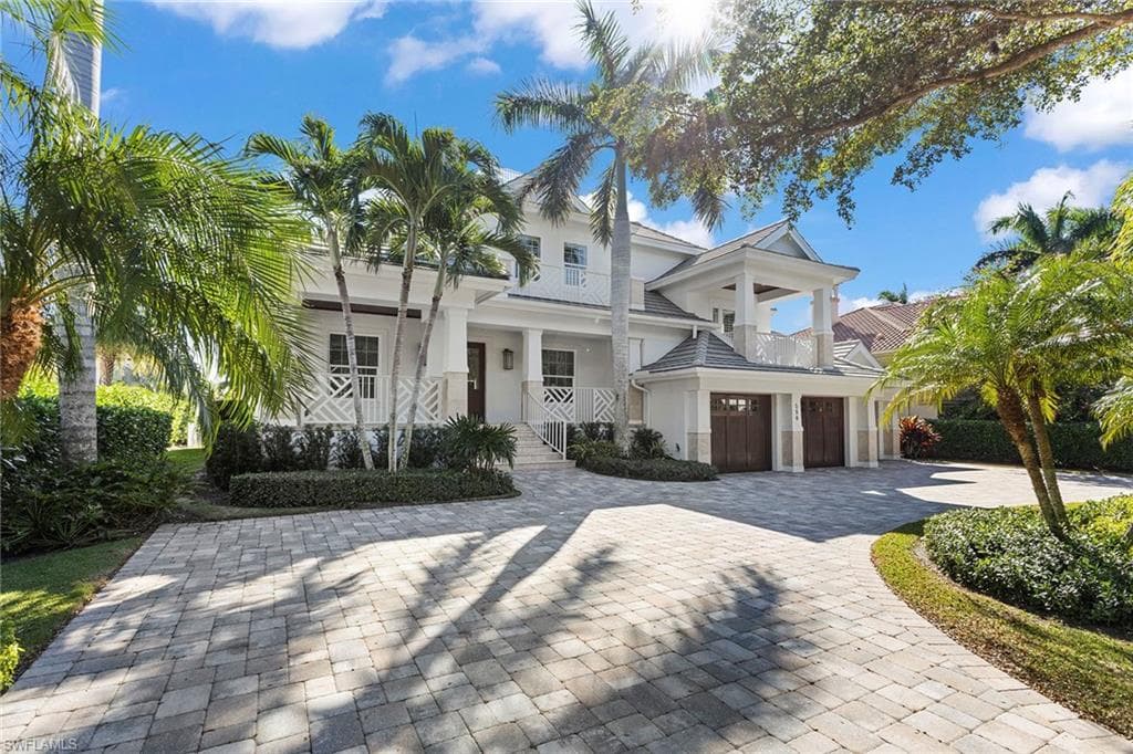 580 15th AVE S NAPLES, FL 34102