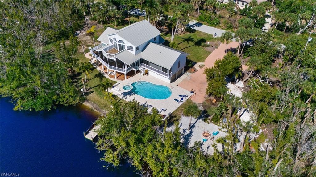 6090 Dinkins Lake RD SANIBEL, FL 33957
