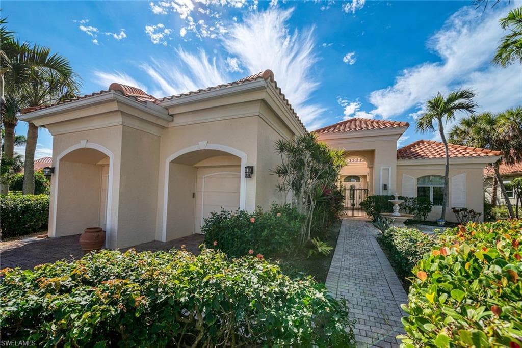 2745 Wulfert RD SANIBEL, FL 33957