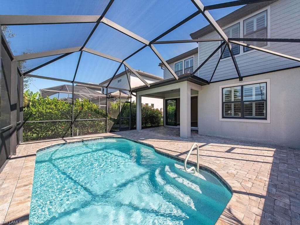 7167 Wilton DR NAPLES, FL 34109