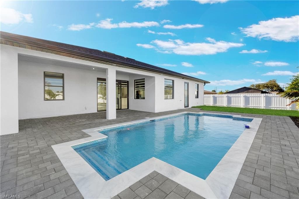 641 NE 15th CT CAPE CORAL, FL 33909