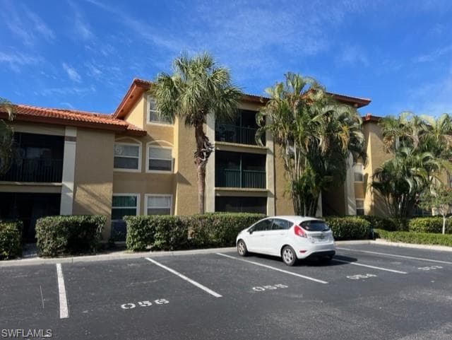 8930 Colonnades CT E 613 BONITA SPRINGS, FL 34135
