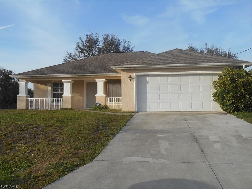 2514 56th ST W LEHIGH ACRES, FL 33971