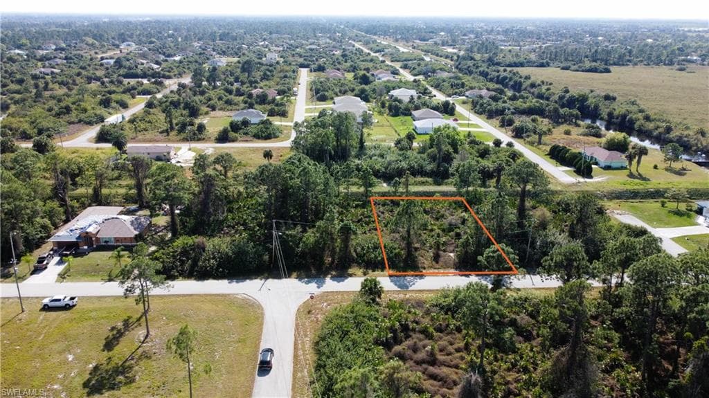 706 Ashland ST E LEHIGH ACRES, FL 33974