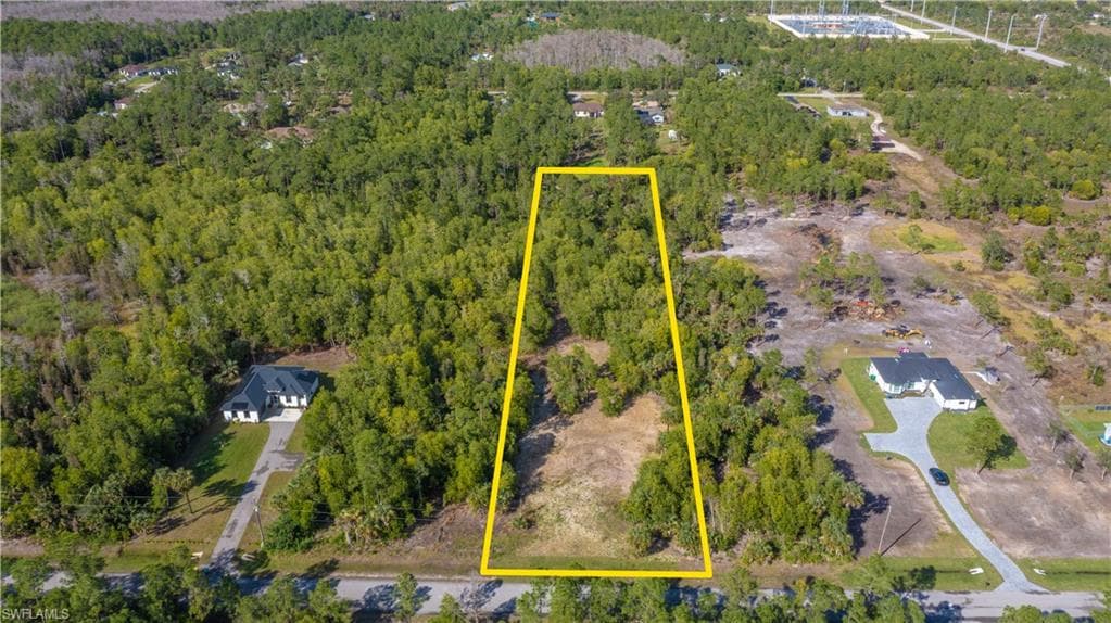 489 Shady Hollow BLVD E NAPLES, FL 34120