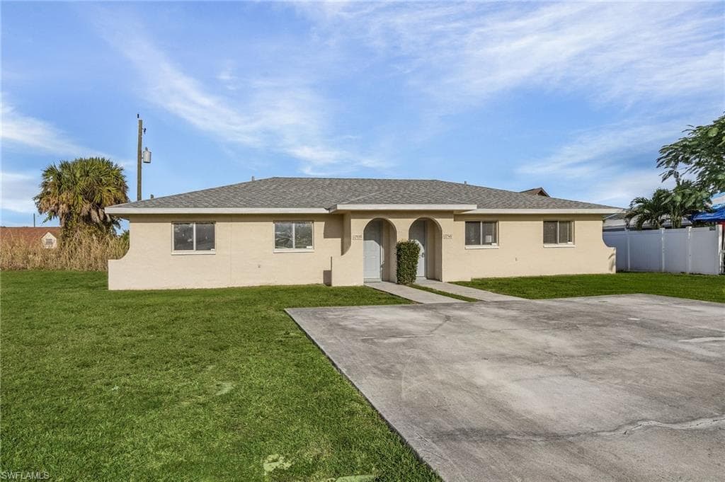 17539/541 Dumont DR FORT MYERS, FL 33967