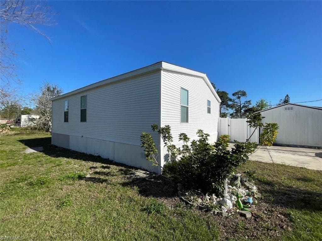 11262 Olive CIR PUNTA GORDA, FL 33955