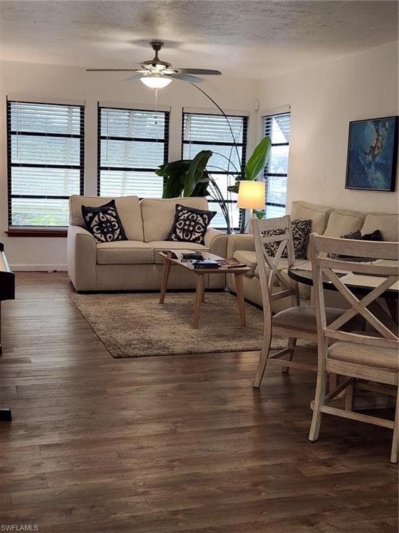 2384 Washington AVE NAPLES, FL 34112
