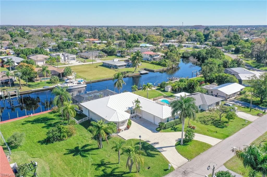 2144 Aruba AVE FORT MYERS, FL 33905