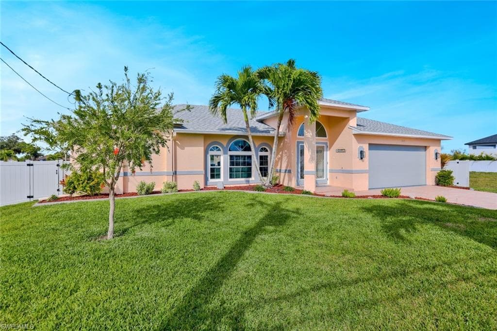 3225 SW 3rd TER CAPE CORAL, FL 33991