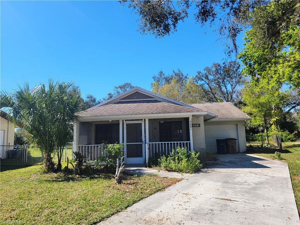 2601 West RD FORT MYERS, FL 33905