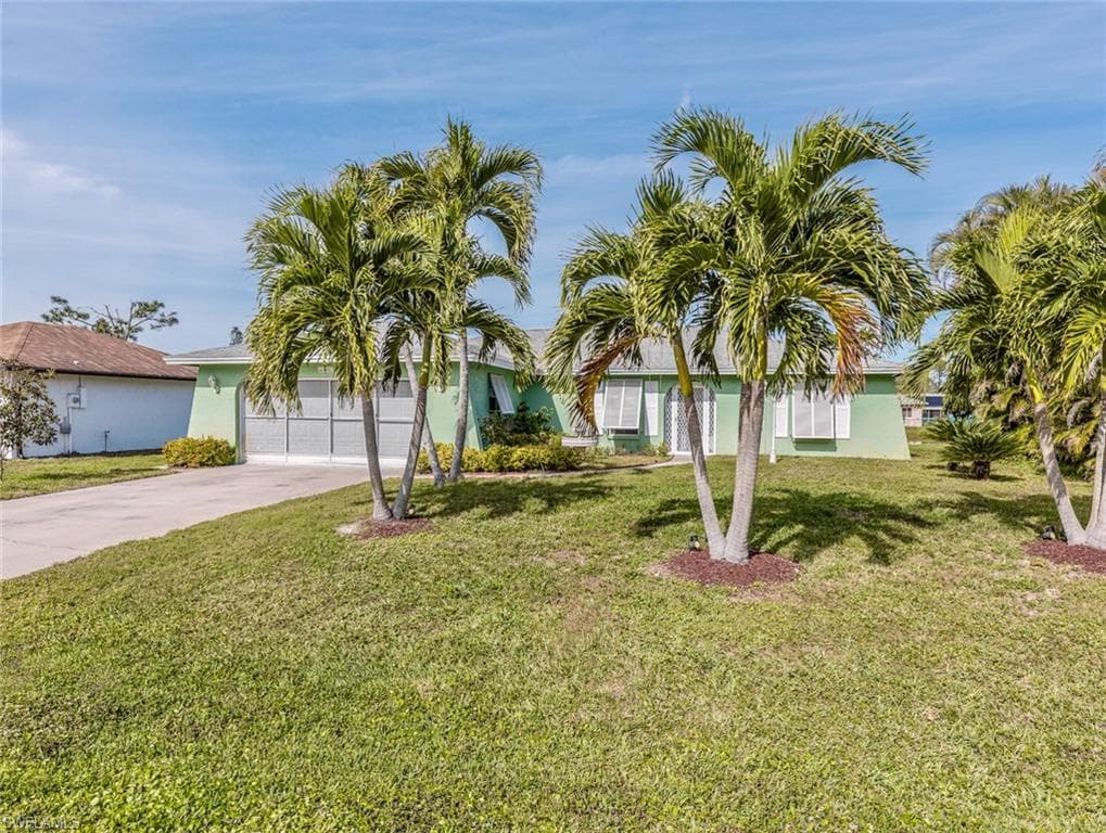 10220 Sandy Hollow LN BONITA SPRINGS, FL 34135