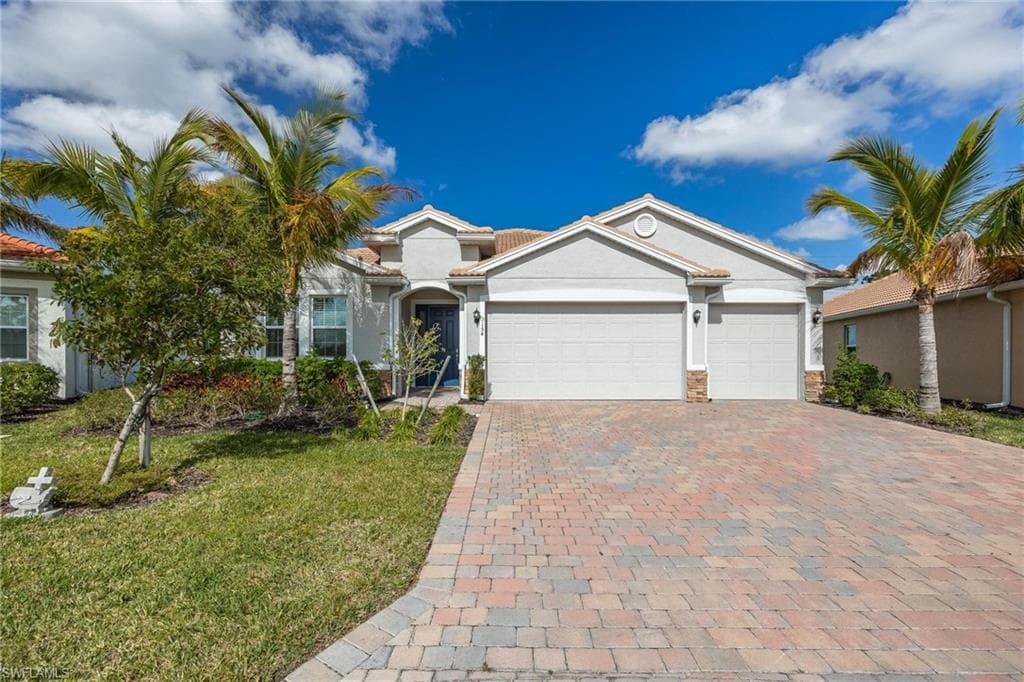 3154 Birchin LN FORT MYERS, FL 33916