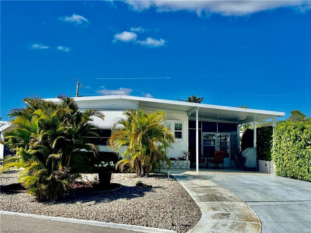 183 Chisholm TRL NORTH FORT MYERS, FL 33917