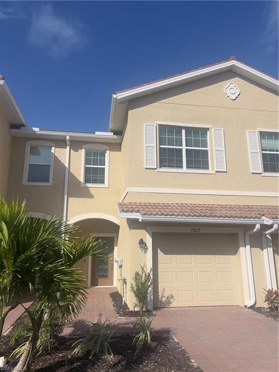 2827 Blossom WAY NAPLES, FL 34120