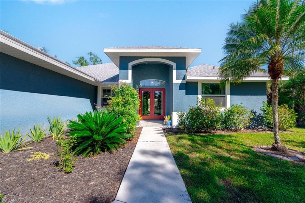 611 Jung BLVD W NAPLES, FL 34120