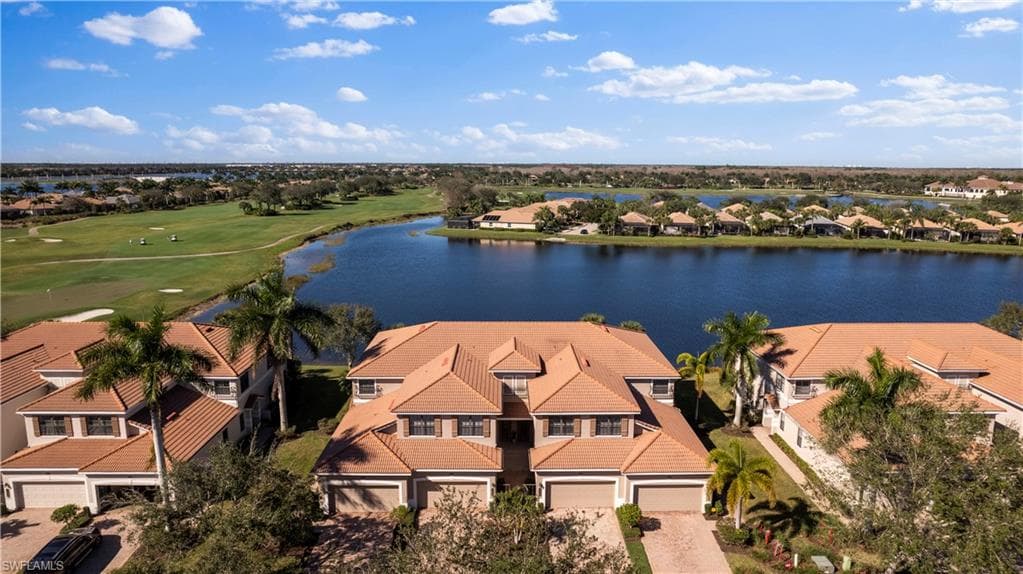 10538 Smokehouse Bay DR 202 NAPLES, FL 34120