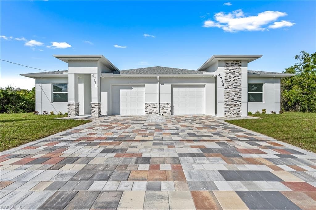 366-368 Limerick AVE S LEHIGH ACRES, FL 33974