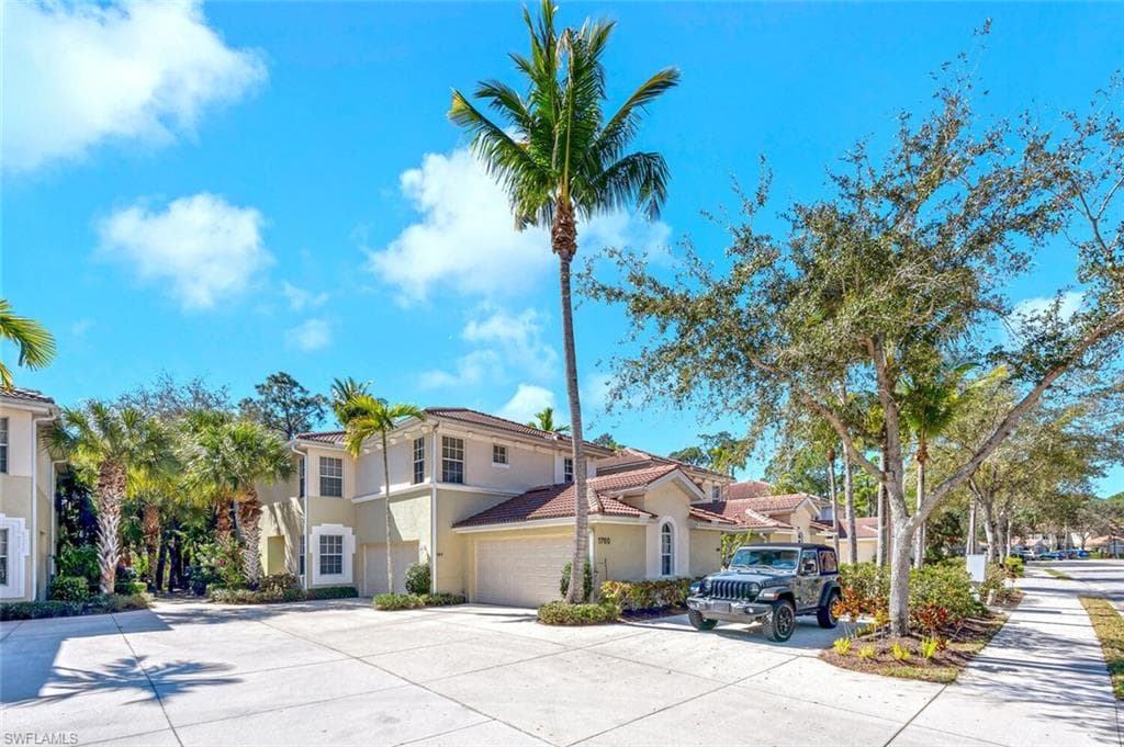 1760 Tarpon Bay DR S 101 NAPLES, FL 34119