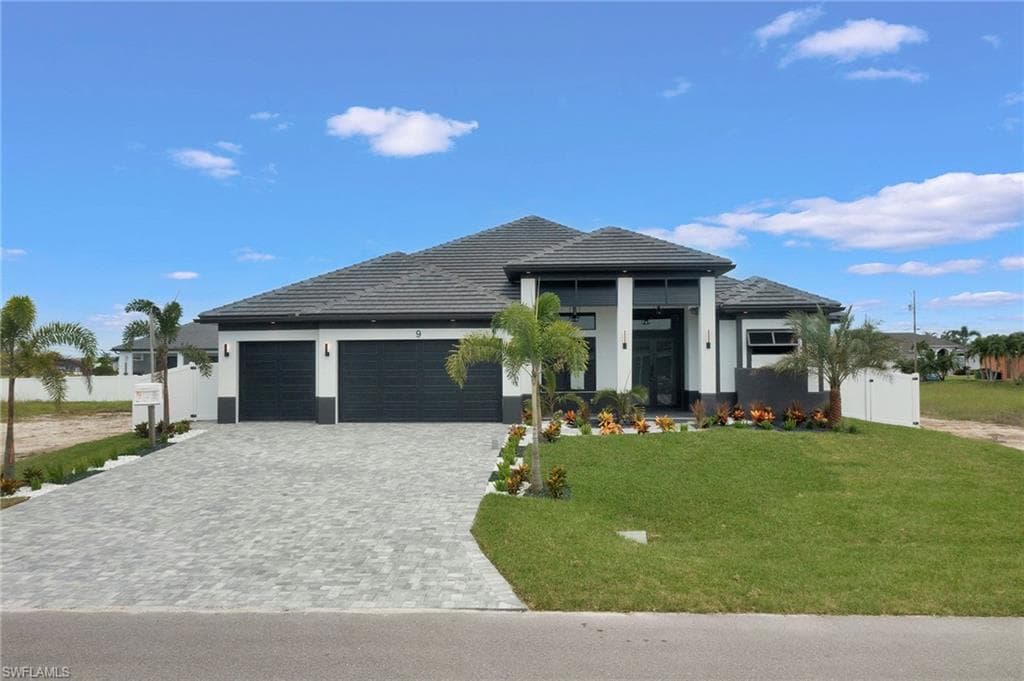 9 SW 35th PL CAPE CORAL, FL 33991