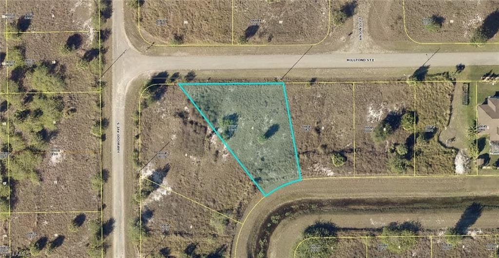 844 Millpond ST E LEHIGH ACRES, FL 33974