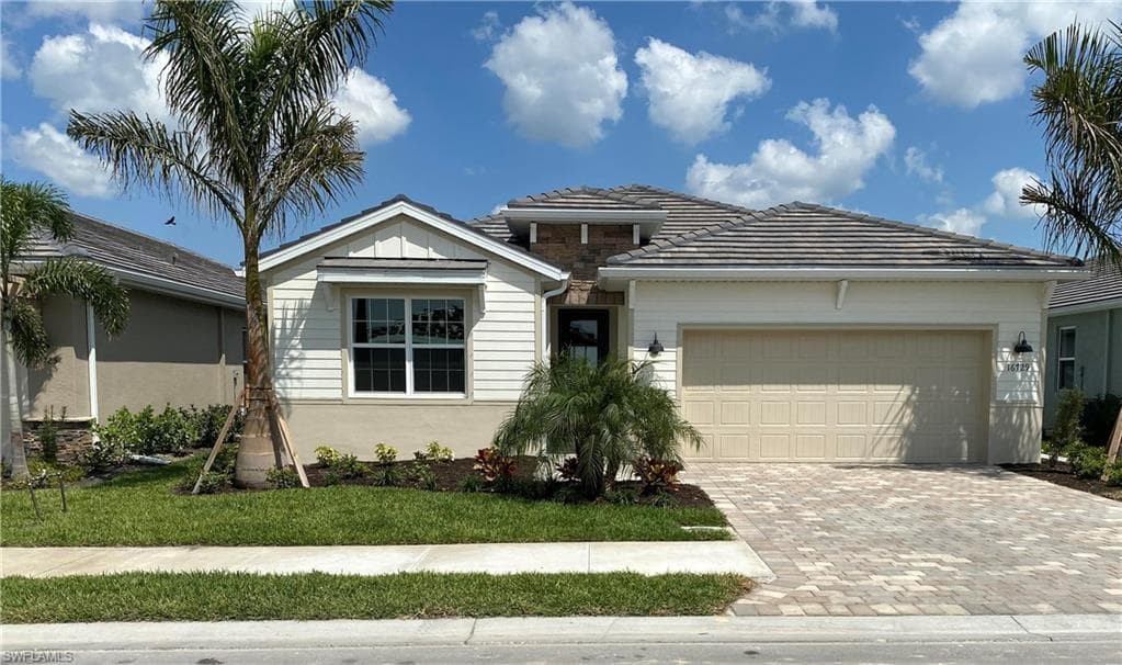 16729 Siesta Drum WAY BONITA SPRINGS, FL 34135