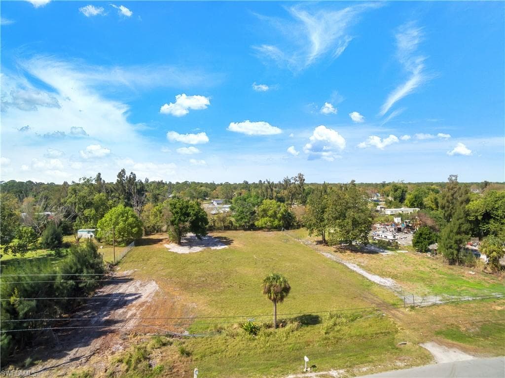 7958 McDaniel DR NORTH FORT MYERS, FL 33917