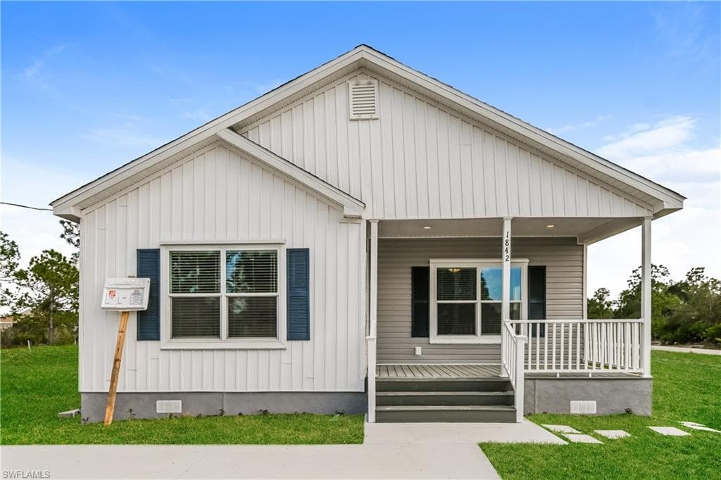 1842 Welk ST LEHIGH ACRES, FL 33972
