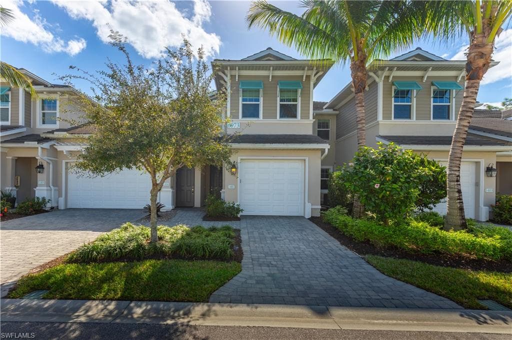 6973 Avalon CIR 1402 NAPLES, FL 34112