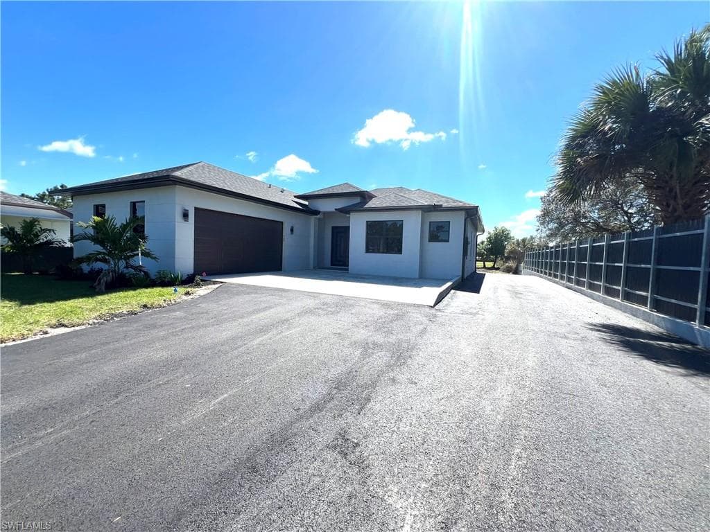 2782 Golden Gate BLVD E NAPLES, FL 34120