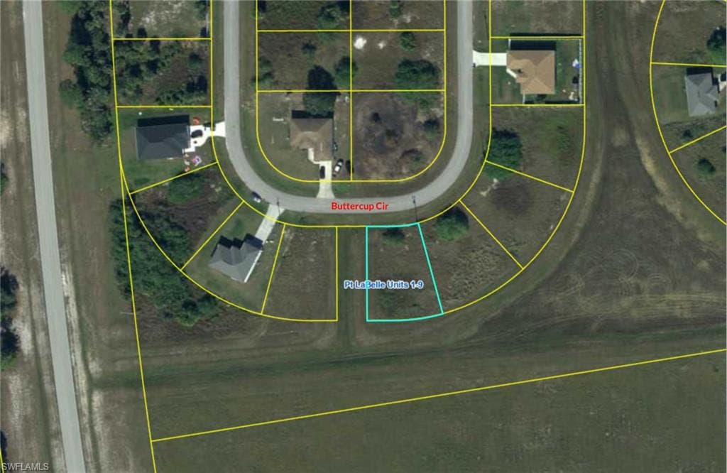 8031 Buttercup CIR LABELLE, FL 33935