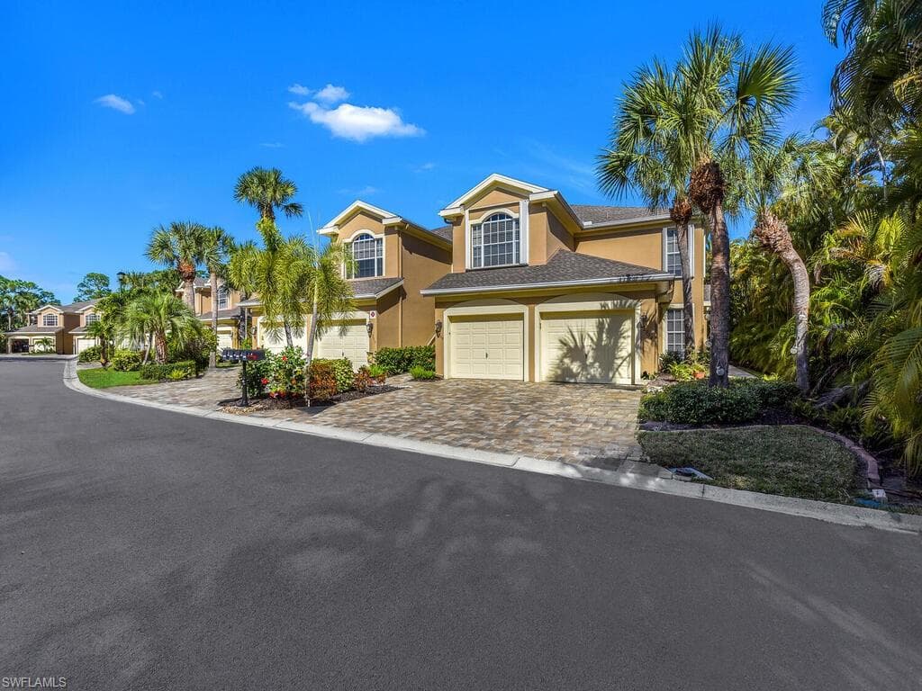 22904 Lone Oak DR ESTERO, FL 33928