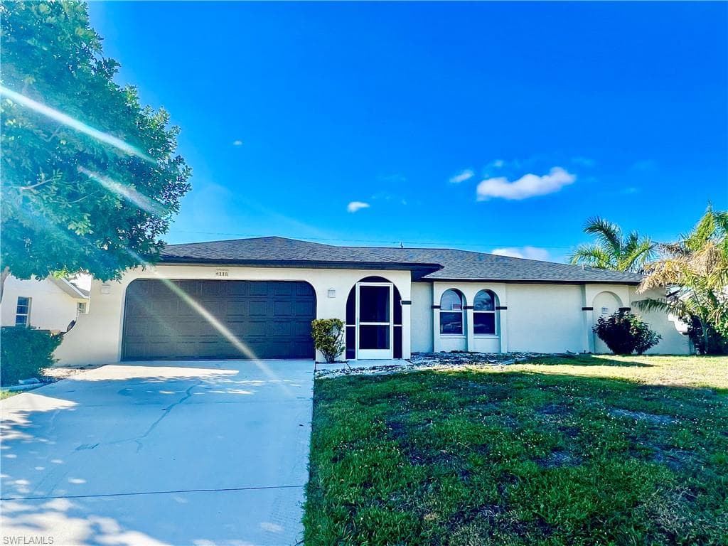 118 SW 10th TER CAPE CORAL, FL 33991