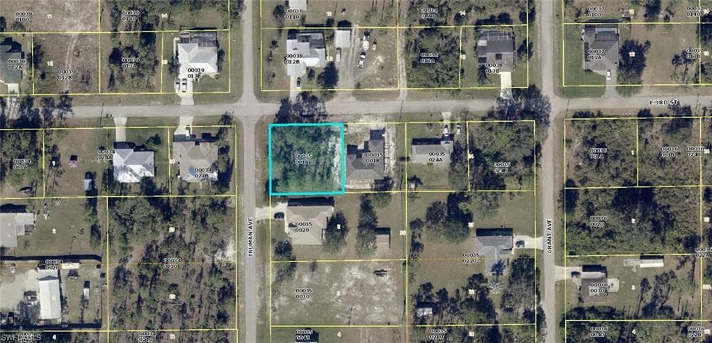 3300 E 3rd ST LEHIGH ACRES, FL 33936