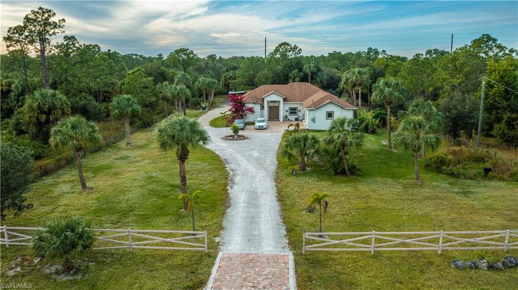 4377 8th ST NE NAPLES, FL 34120